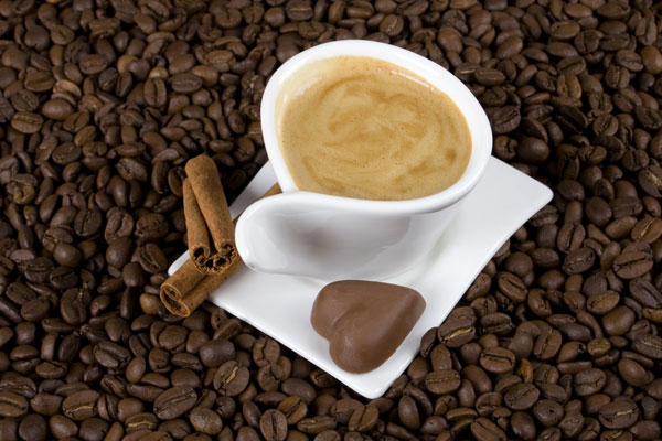 Salute - Caffè e cioccolato riducono il rischio di morte per infarto o ictus